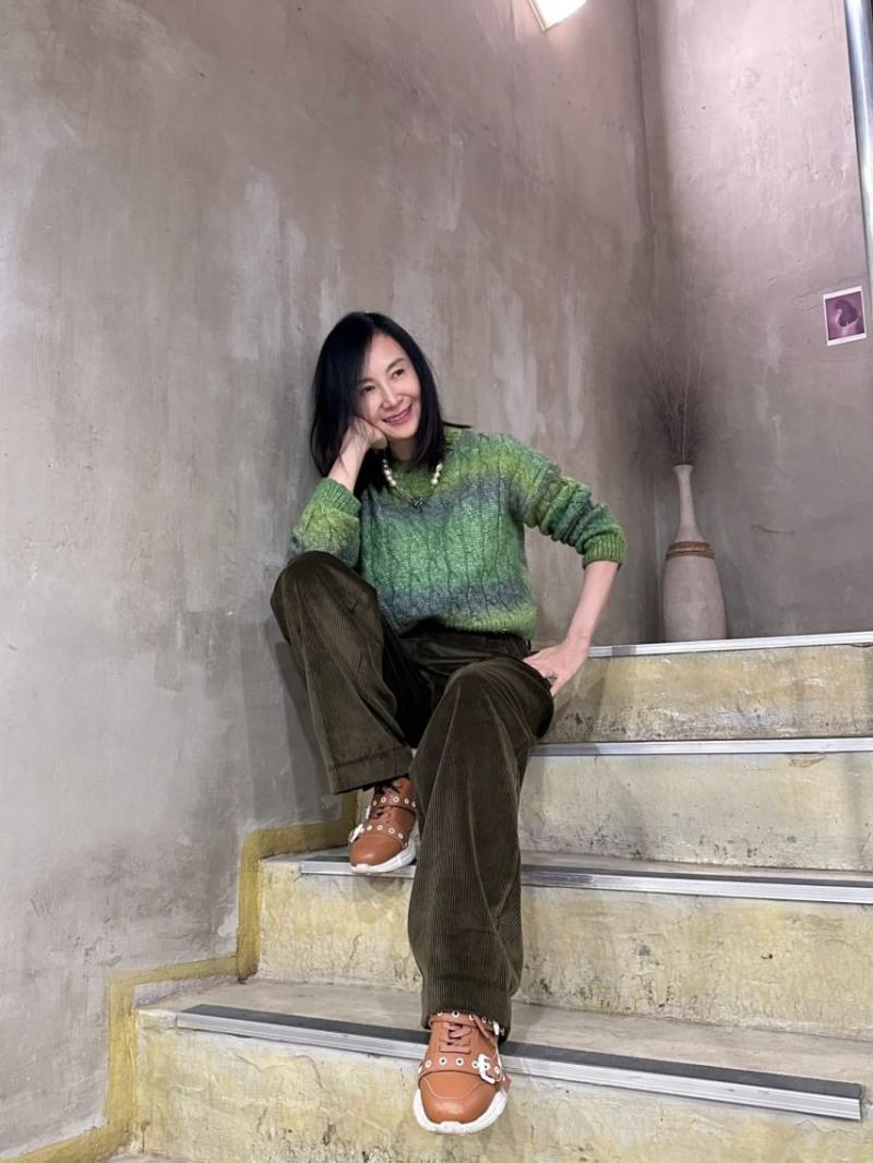 채시라