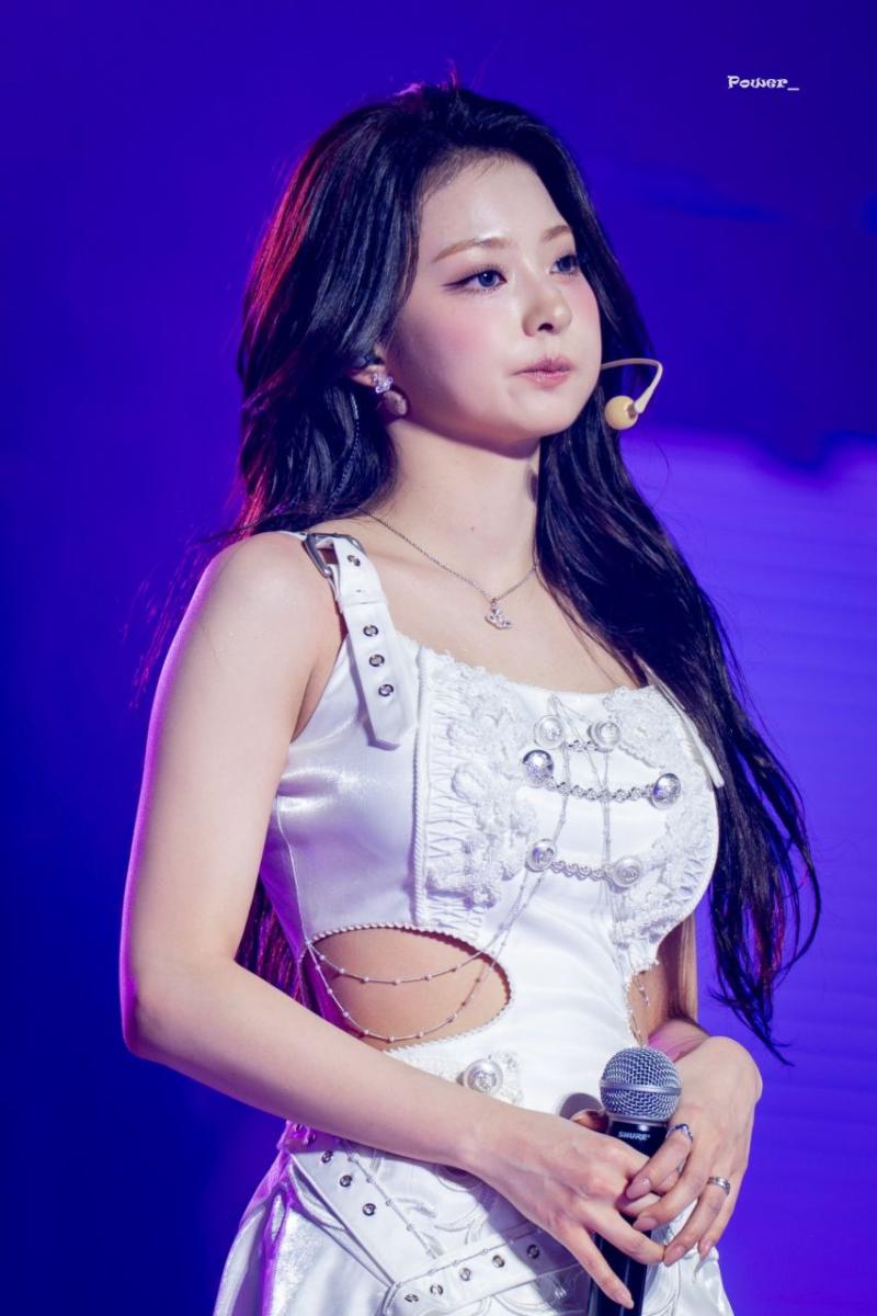 프로미스나인 이나경