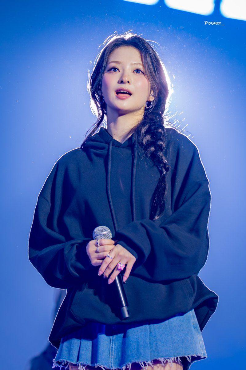 프로미스나인 이나경