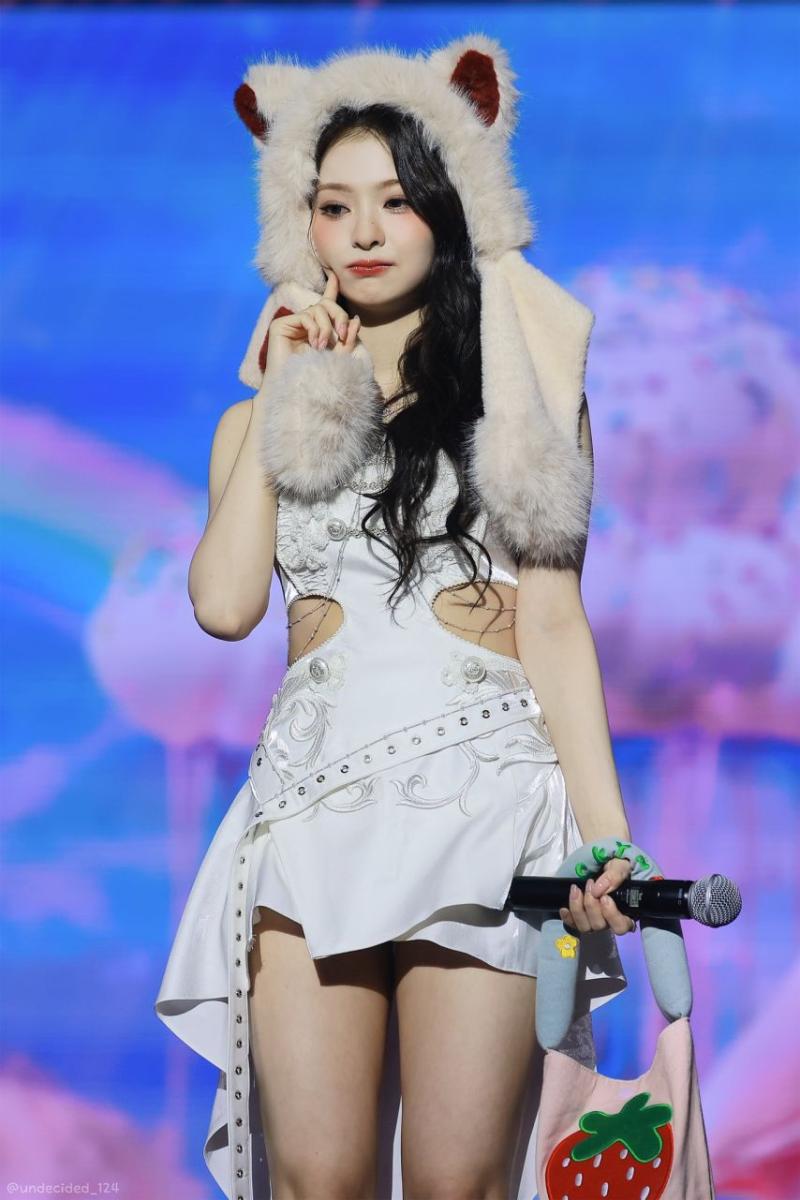 프로미스나인 이나경