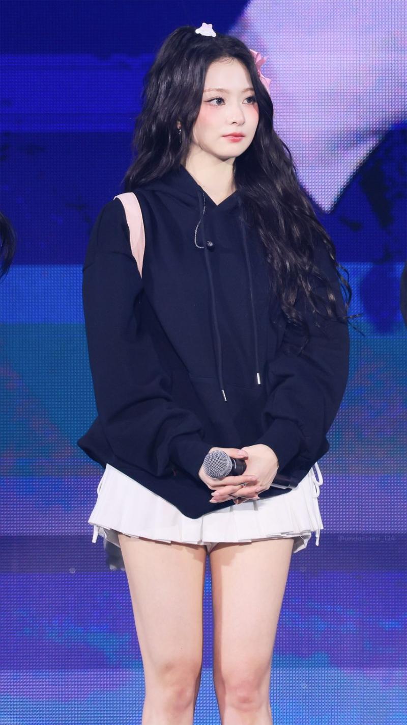 프로미스나인 이나경