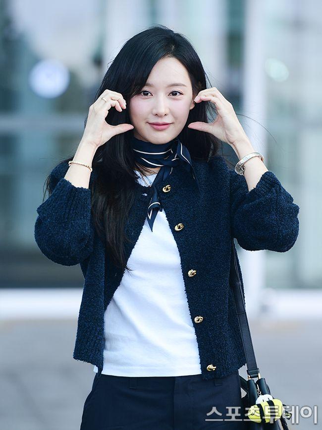 배우 김지원