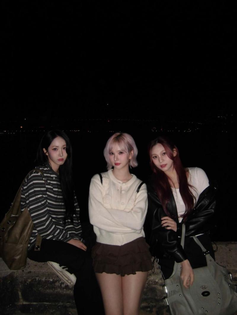 은하 신비 엄지 VIVIZ비비지 4주년