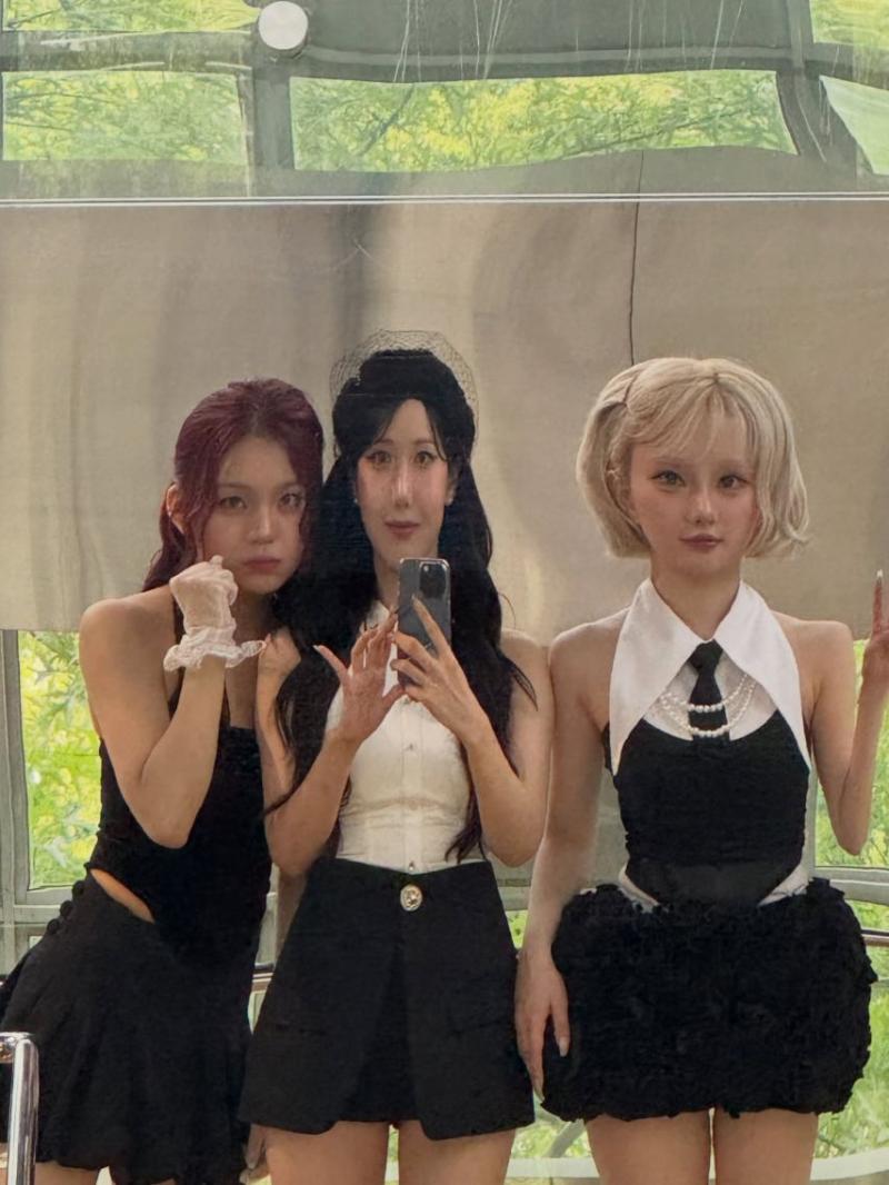 은하 신비 엄지 VIVIZ비비지 4주년