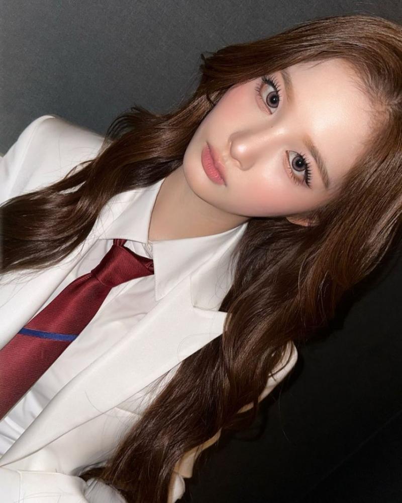 NMIXX (엔믹스) 설윤