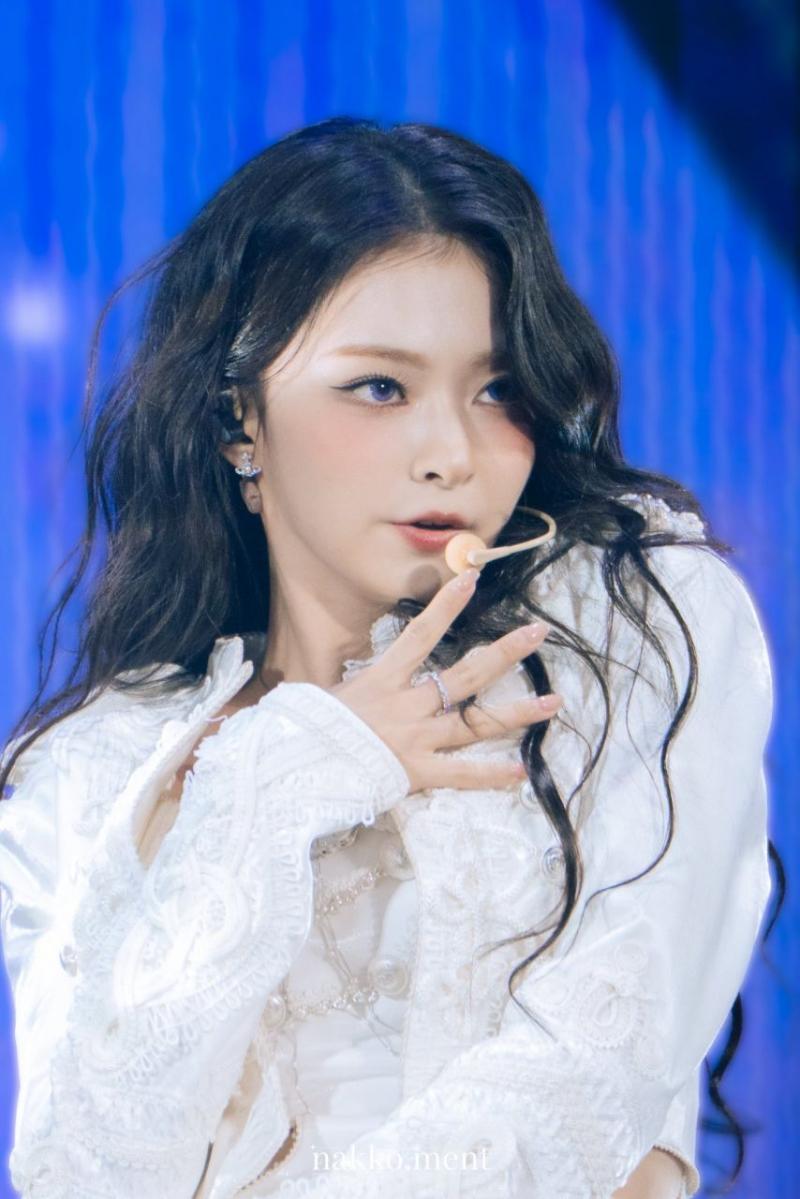 프로미스나인 이나경