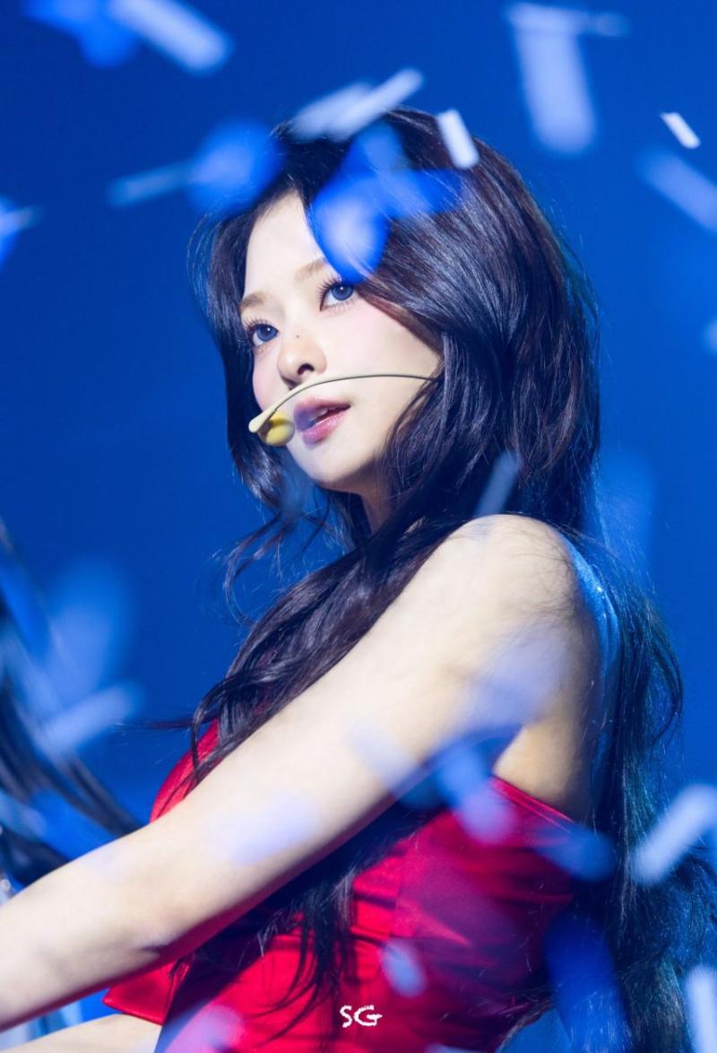 프로미스나인 이나경