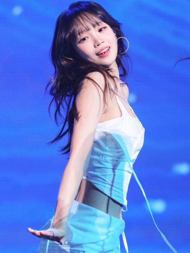 LE SSERAFIM (르세라핌) 김채원
