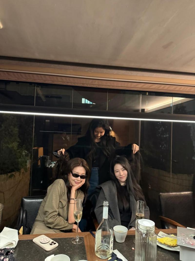 수영 윤아 서현 유리 써니 티파니 소녀시대