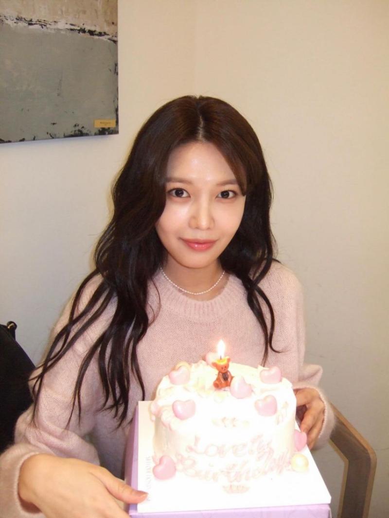 수영 윤아 서현 유리 써니 티파니 소녀시대