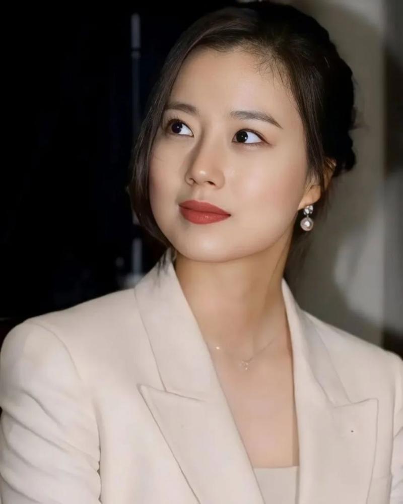문채원