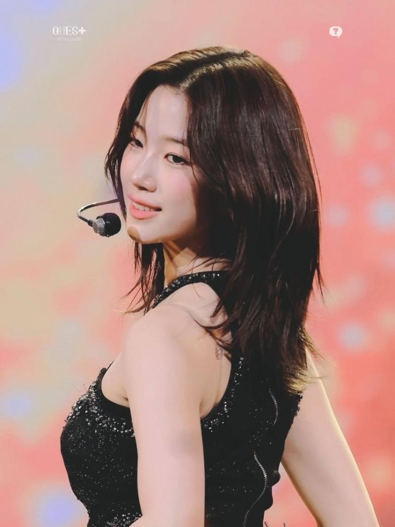 LE SSERAFIM (르세라핌) 카즈하
