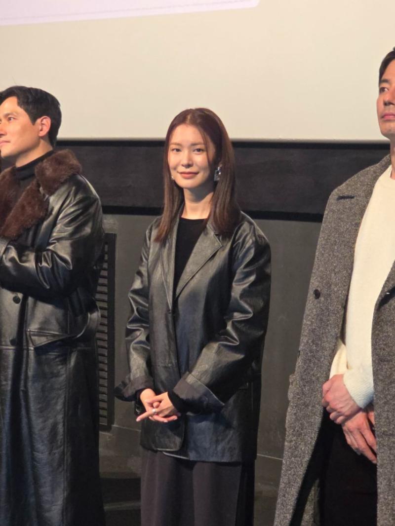 신세경 조인성 박정민 박해준 정유진 이신기 휴민트