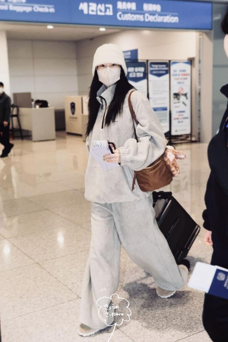 트와이스 사나 쯔위 출국