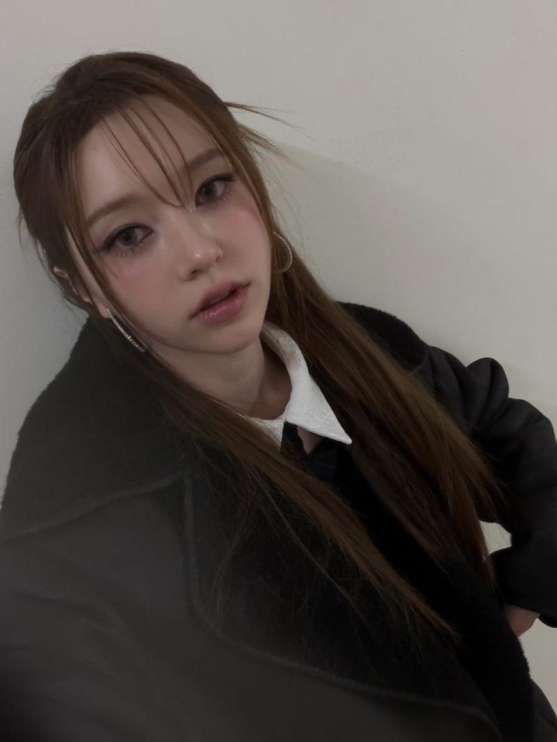 피프티피프티 문샤넬,  하나