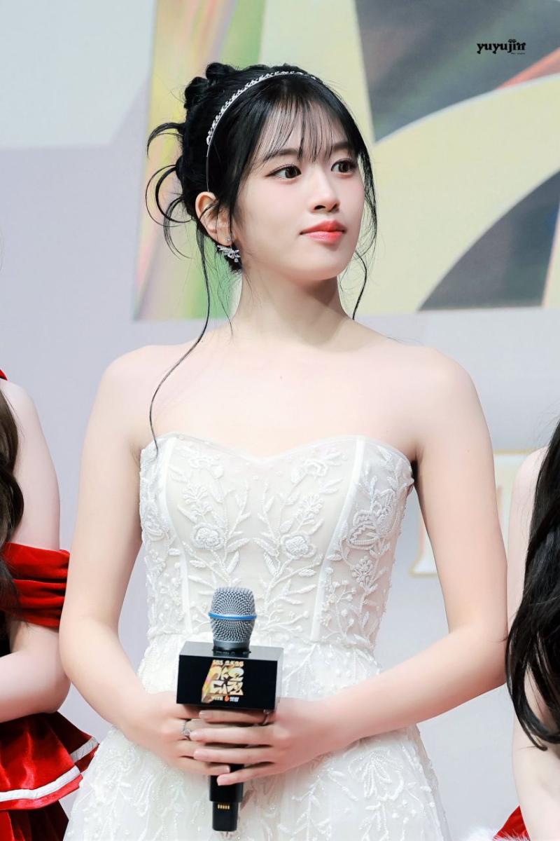 아이브 안유진
