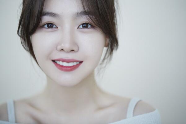 방민아
