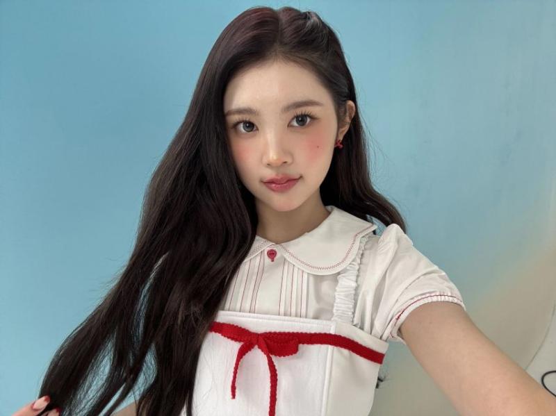 하츠투하츠 에이나