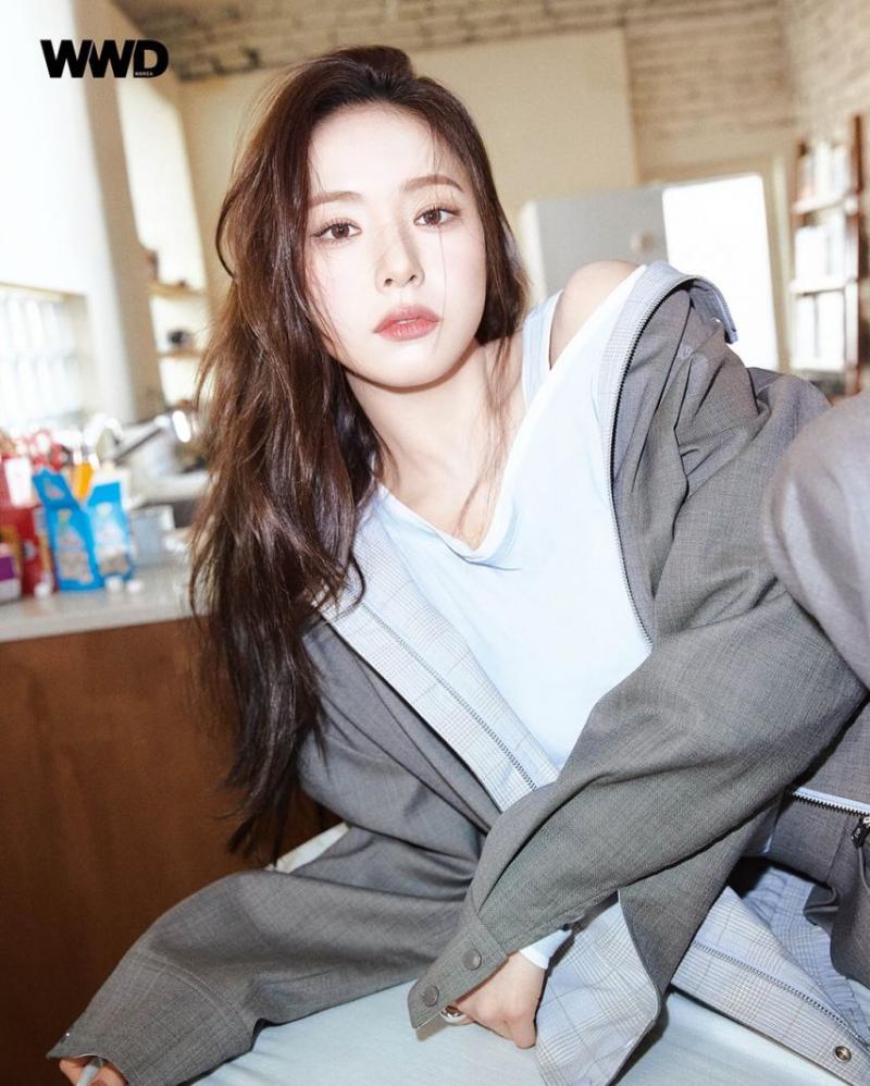 신세경 WWD