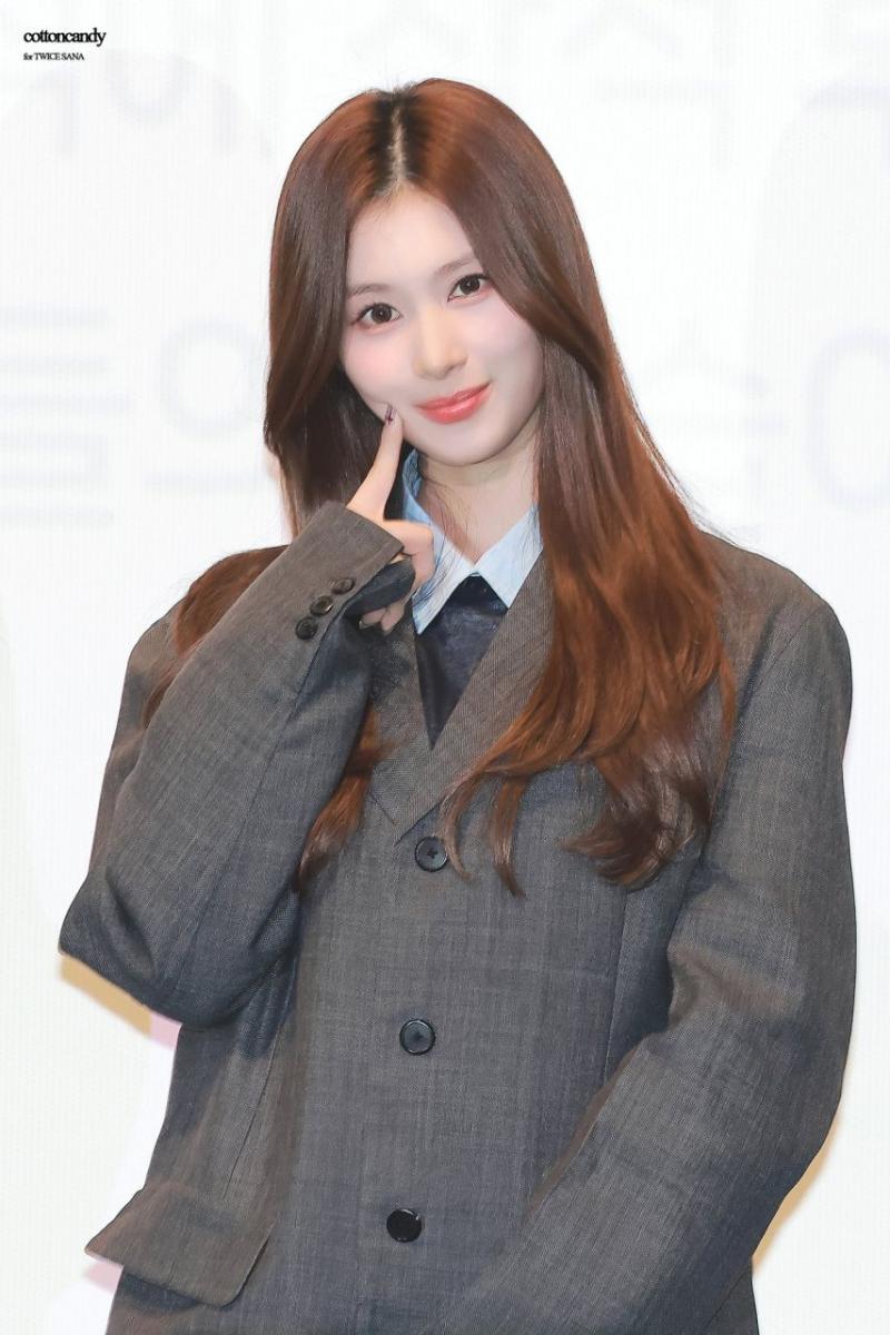 트와이스 사나