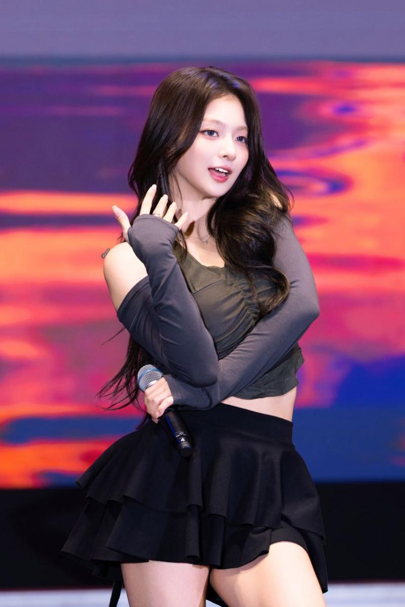 프로미스나인 이나경
