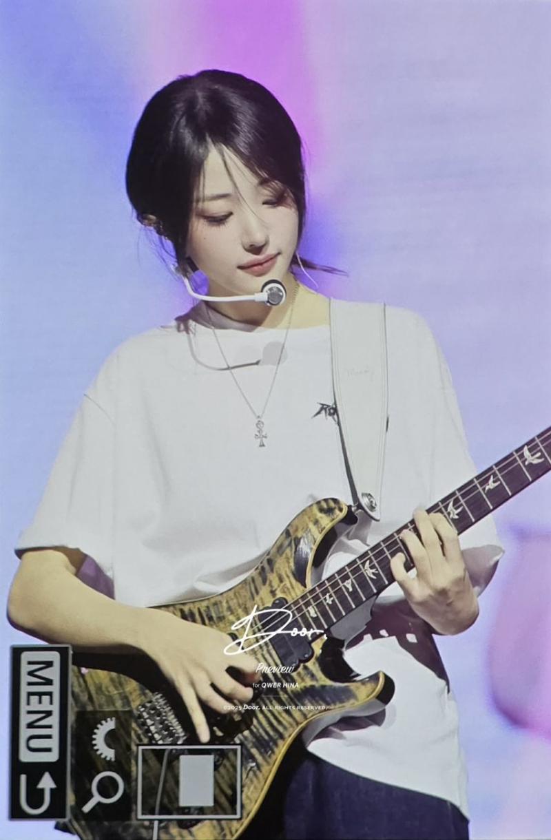QWER 히나