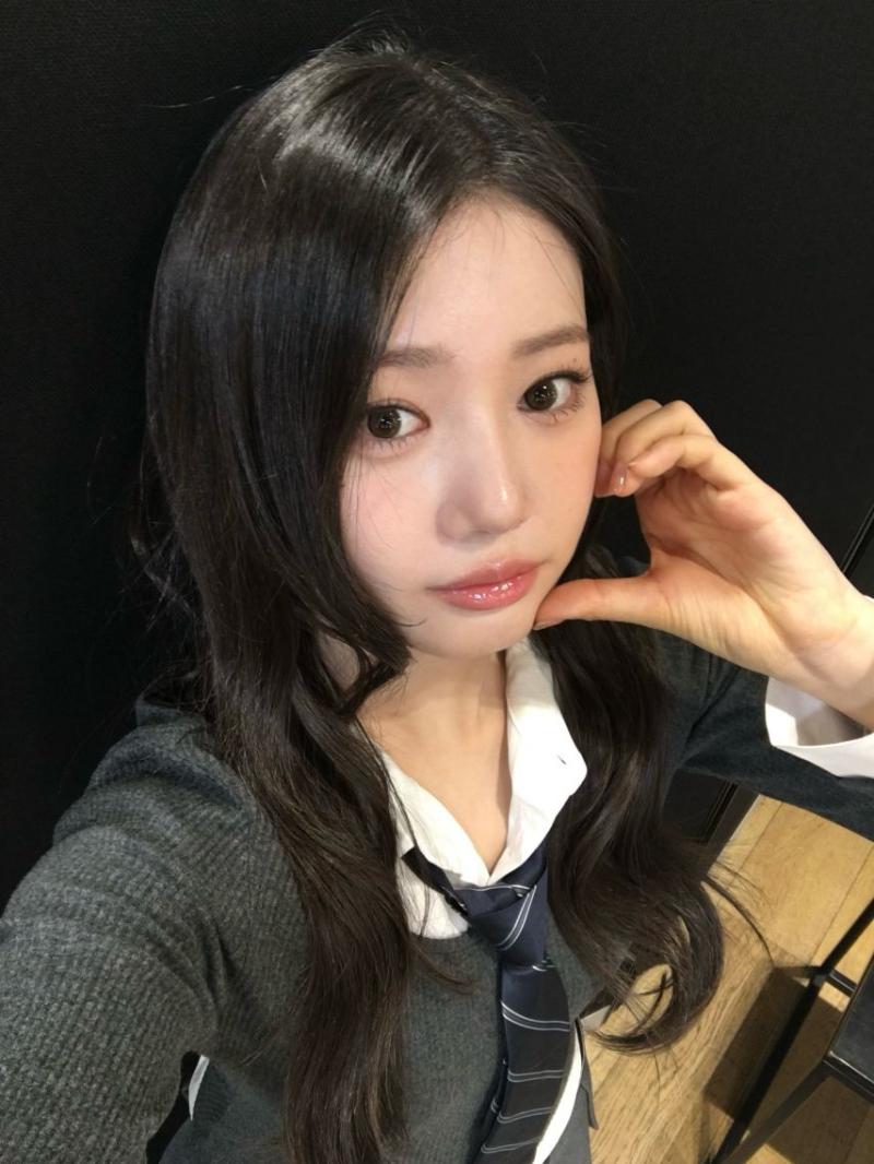 베이비몬스터 로라