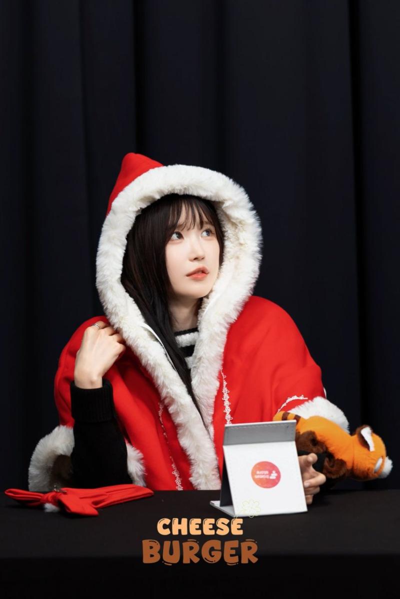 프로미스나인 송하영