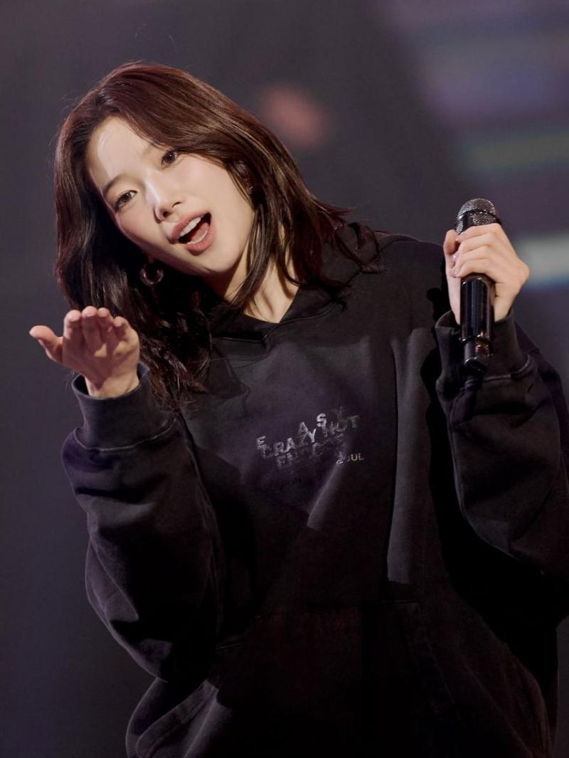 LE SSERAFIM (르세라핌) 카즈하