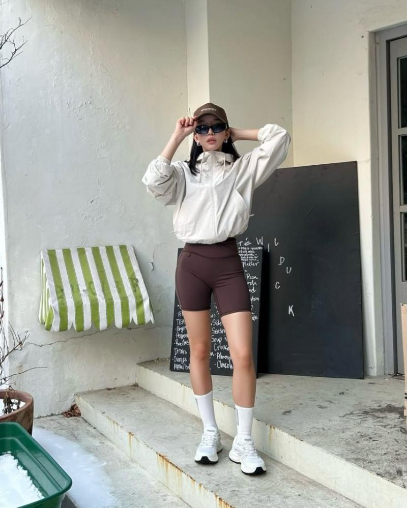 송서미 아나운서 레깅스