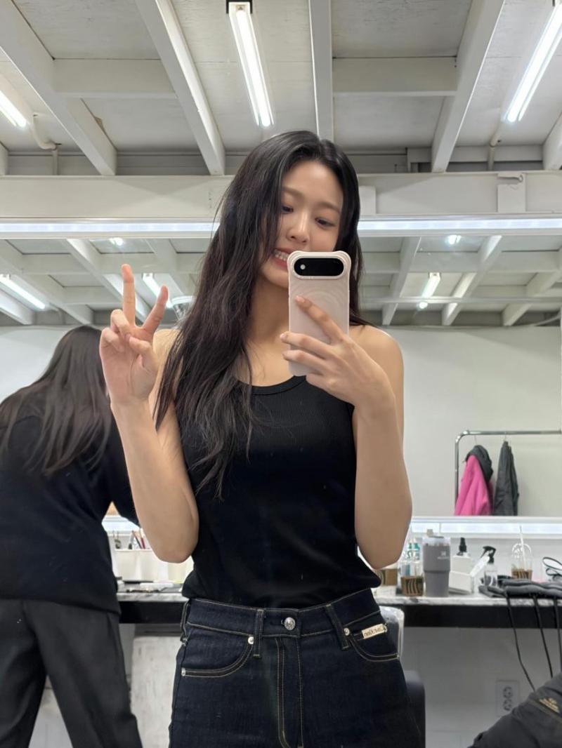 설현