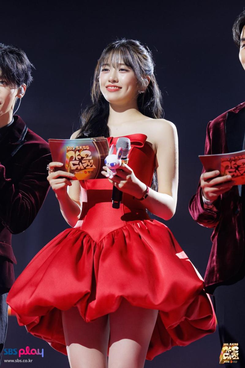 아이브 안유진