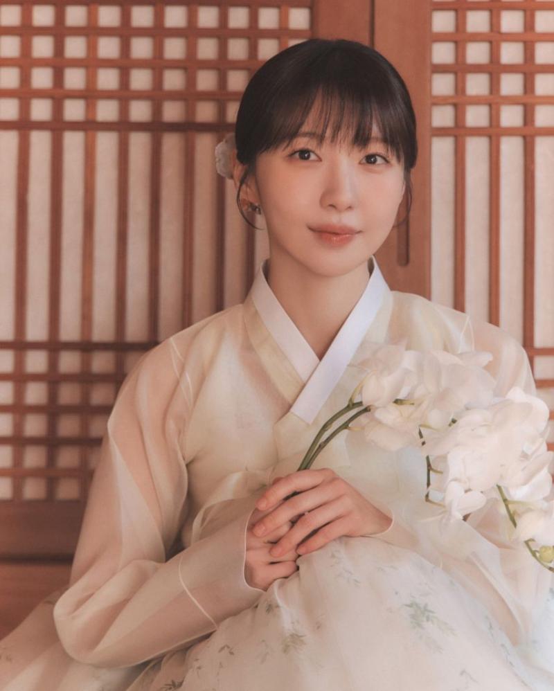주현영 한복화보