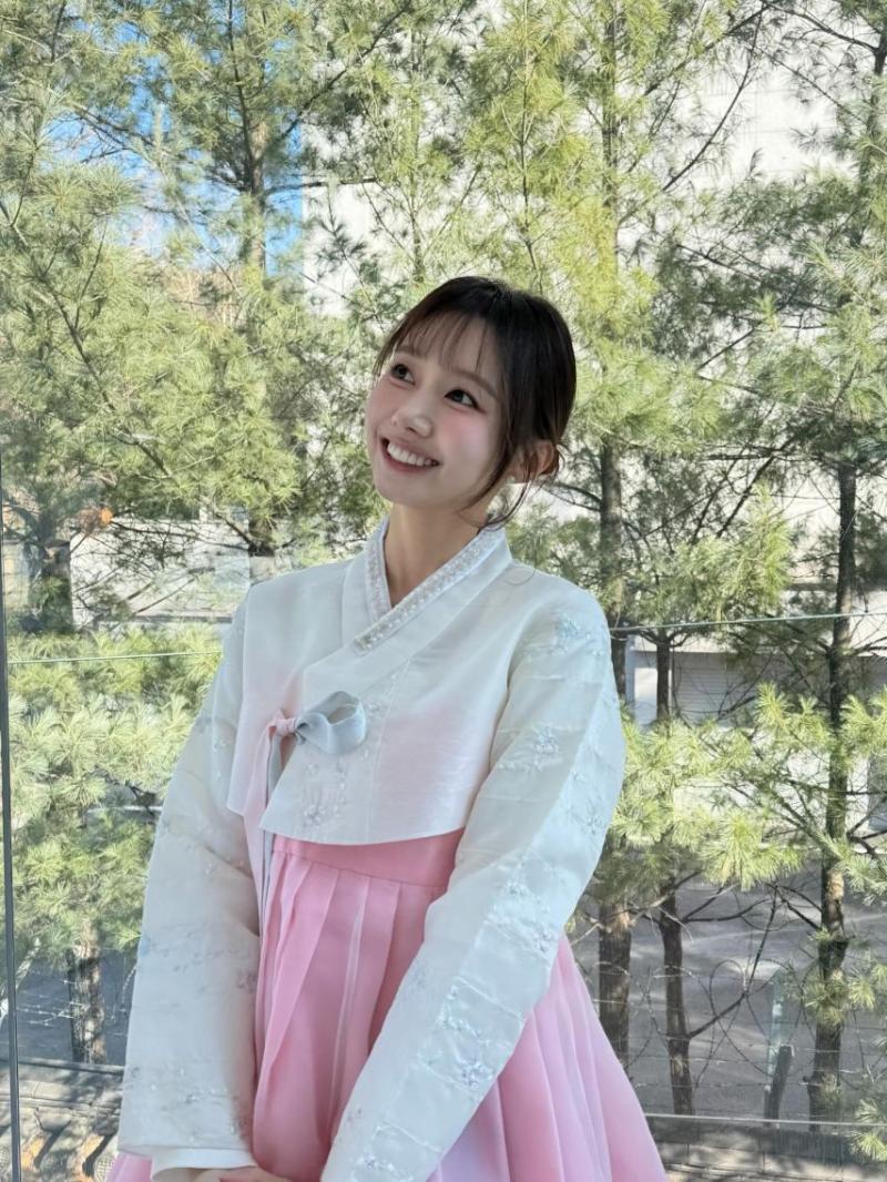 윤수빈 아나운서