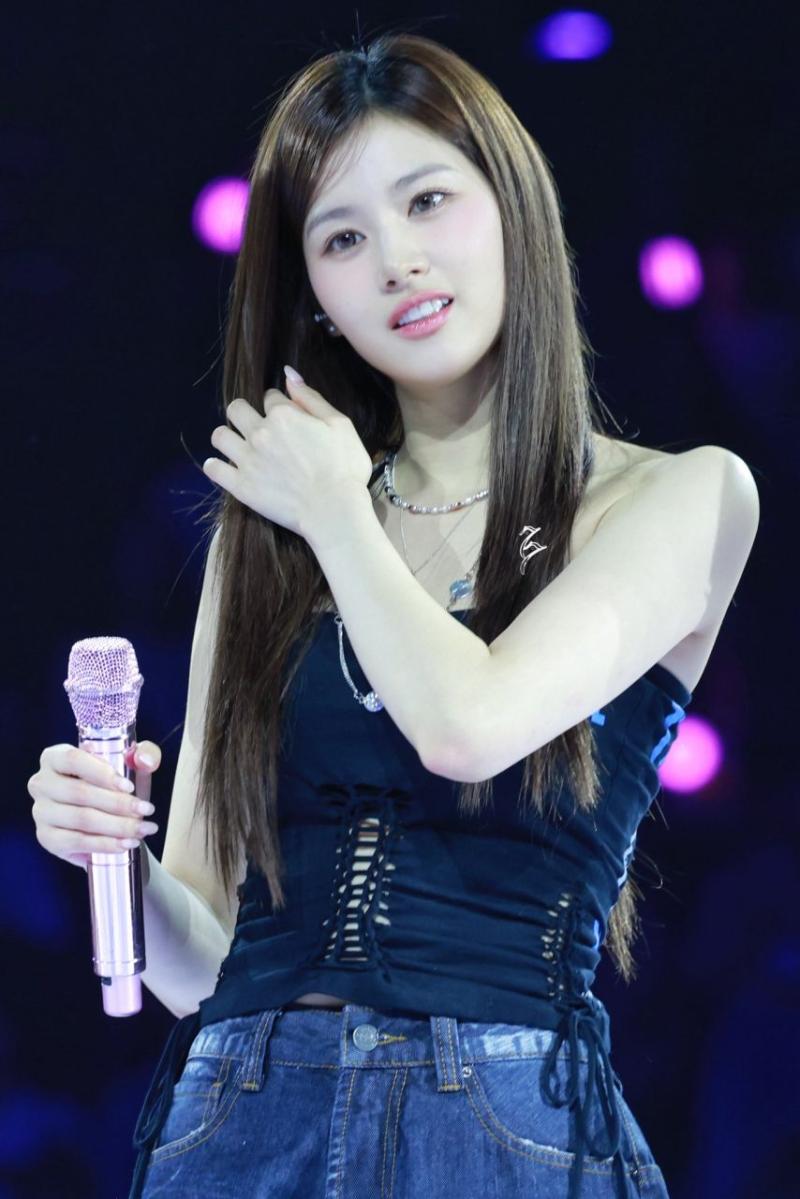 트와이스 사나