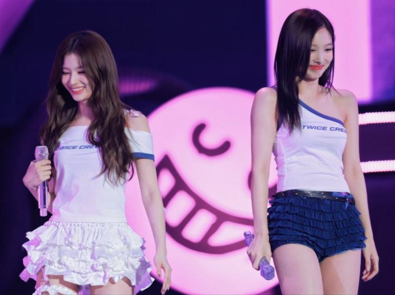 트와이스 사나
