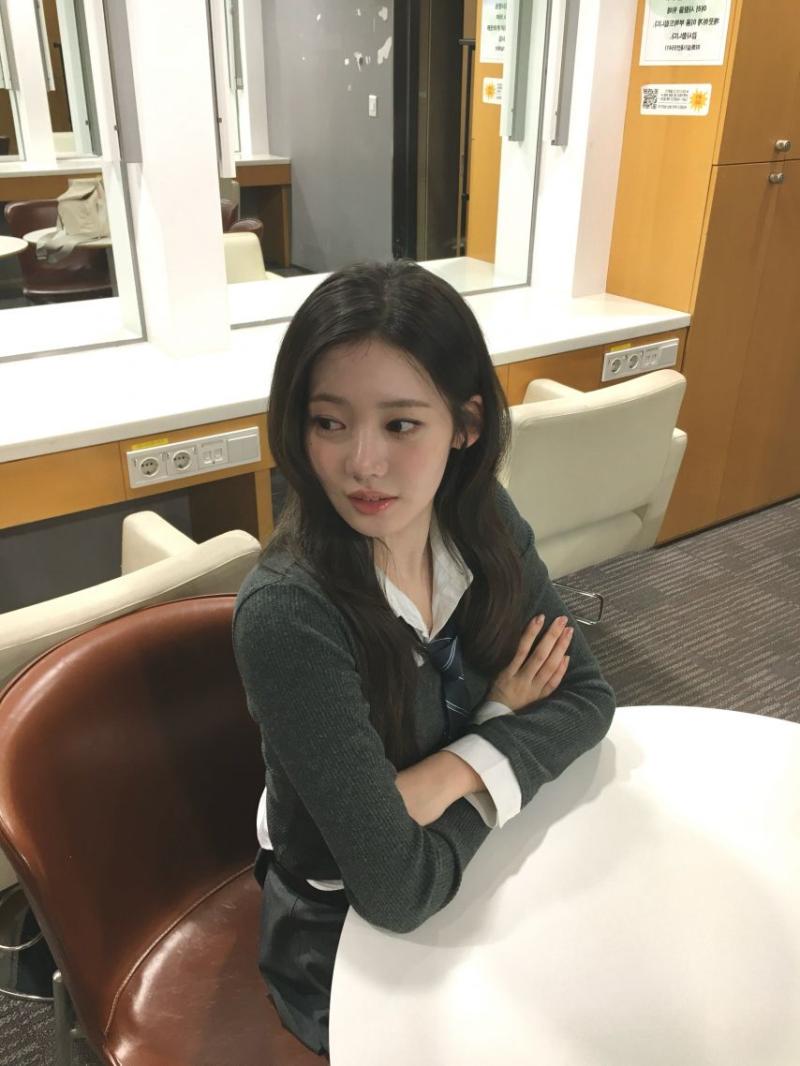 베이비몬스터 로라