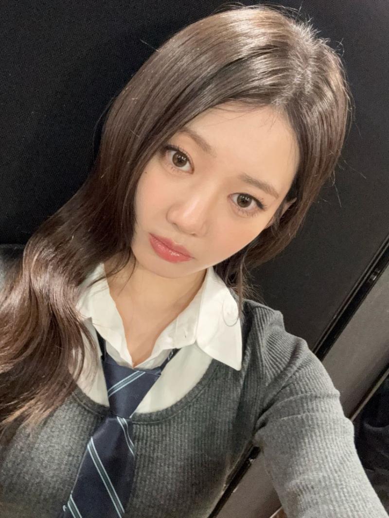 베이비몬스터 로라