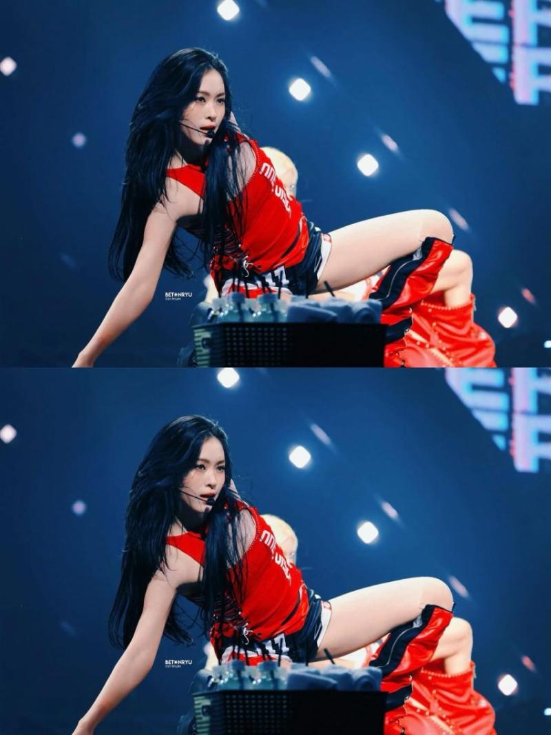ITZY (있지) 류진