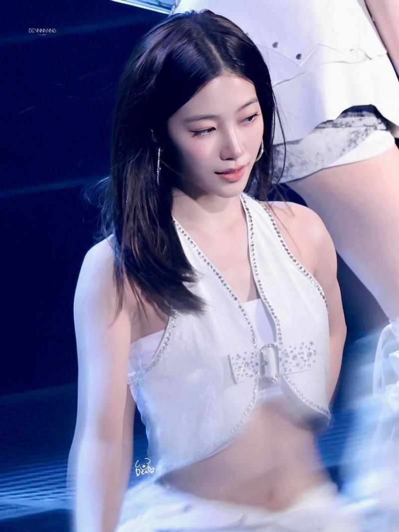 LE SSERAFIM (르세라핌) 카즈하