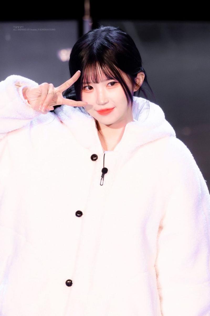 프로미스나인 송하영