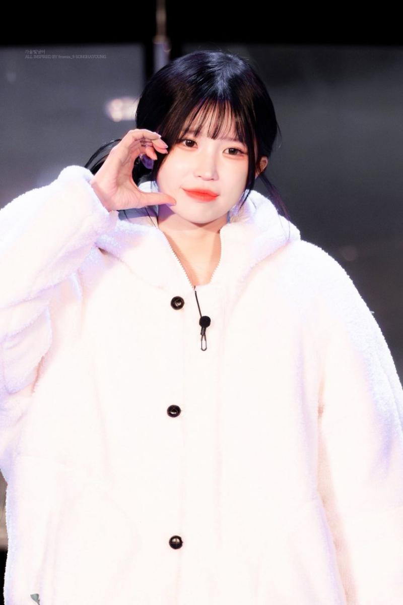 프로미스나인 송하영