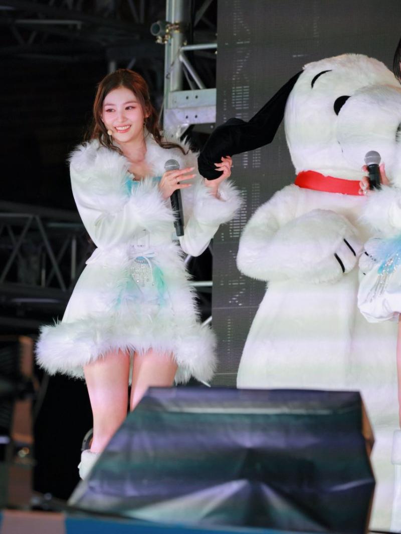 트와이스 사나