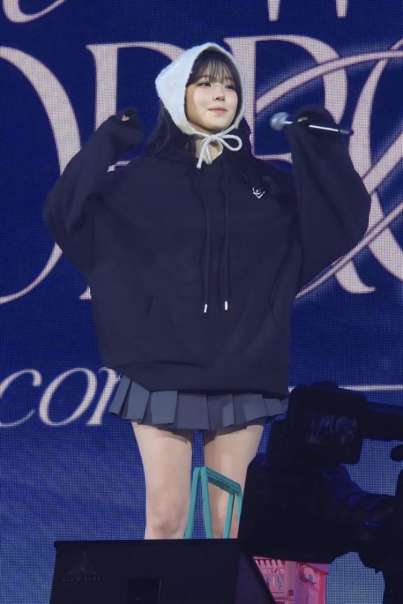 프로미스나인 백지헌