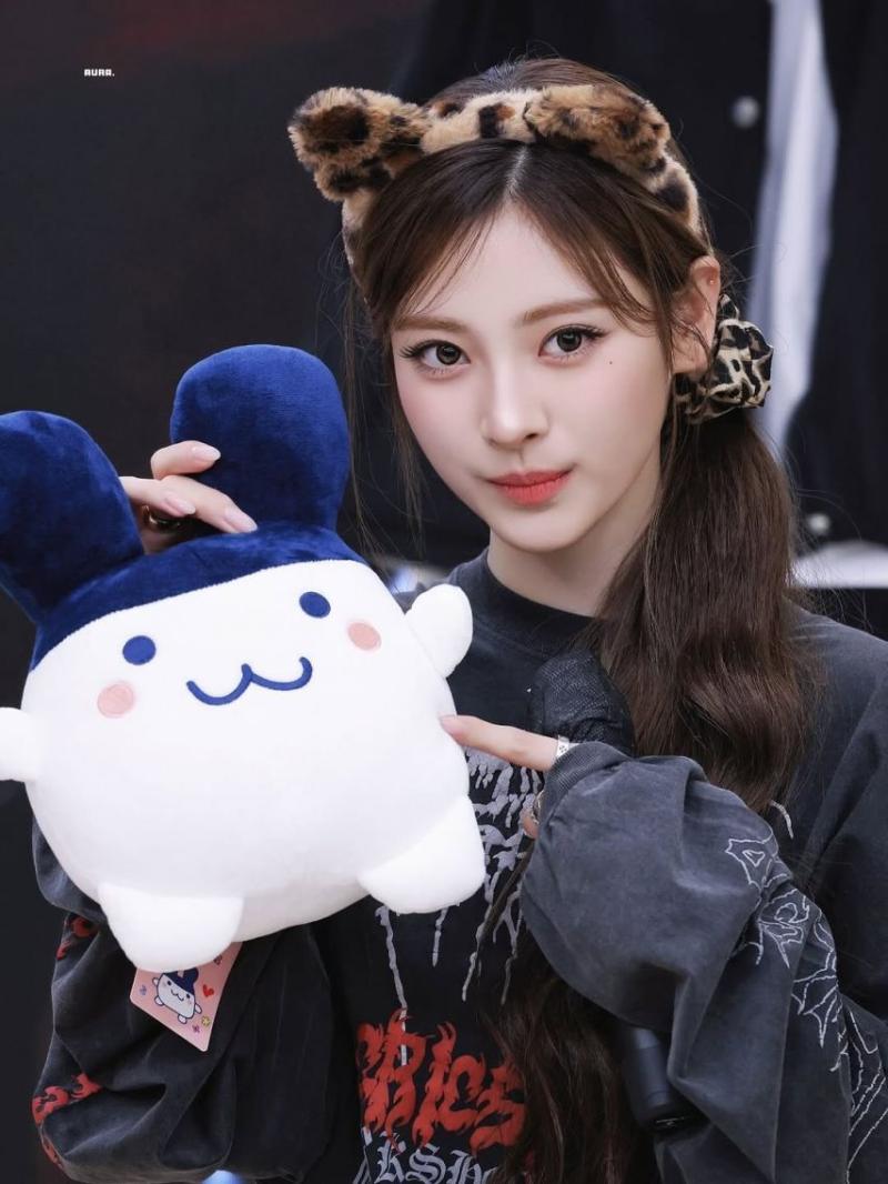 MEOVV (미야오) 안나