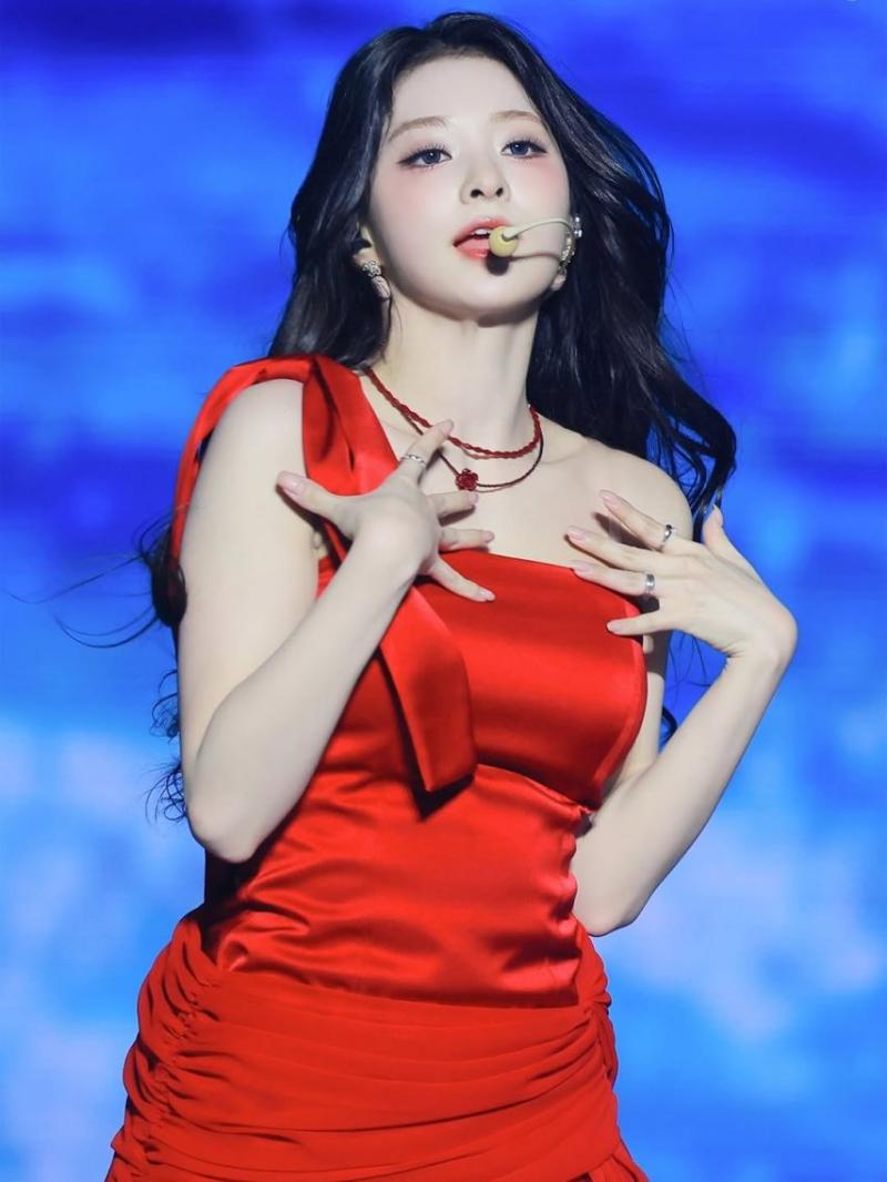 프로미스나인 (fromis_9) 이나경