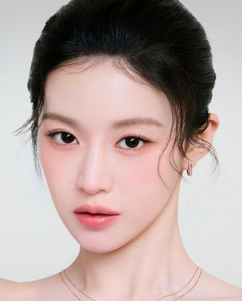 고윤정