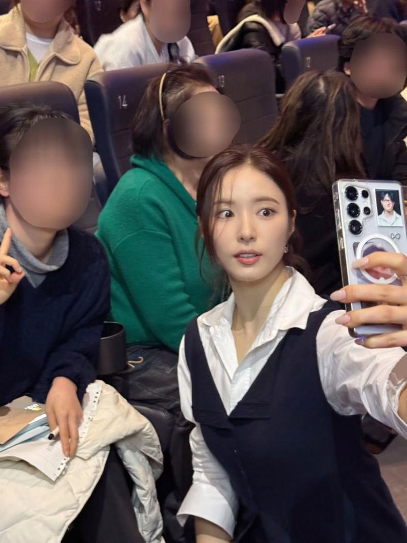 신세경 릴스/ 휴민트 무대인사