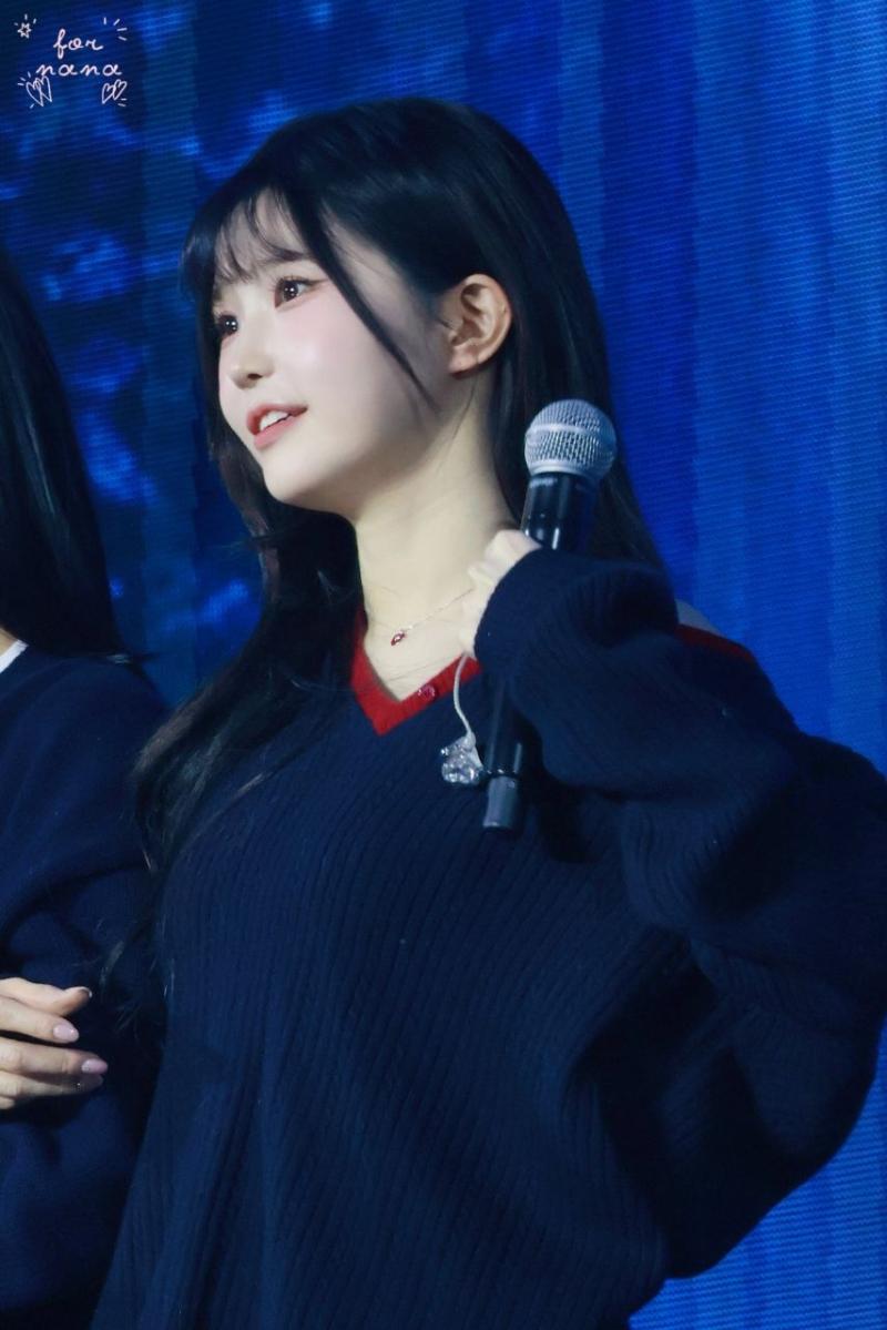 프로미스나인 송하영
