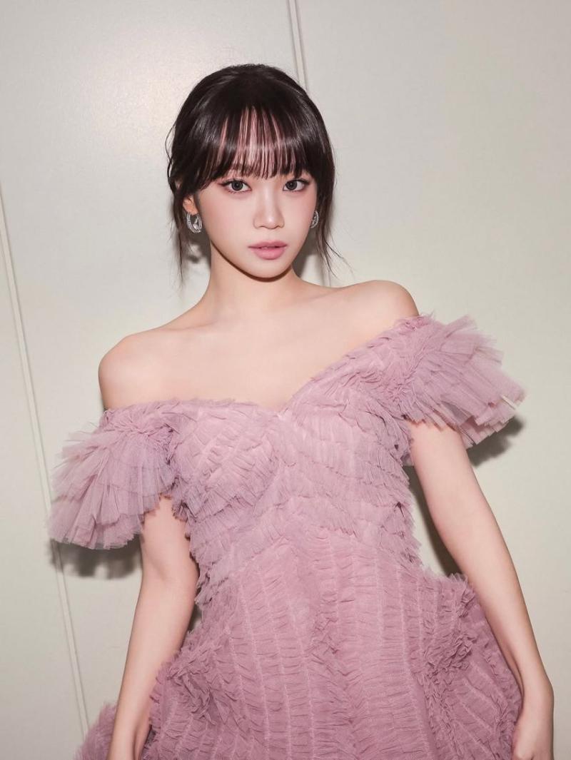 LE SSERAFIM (르세라핌) 김채원